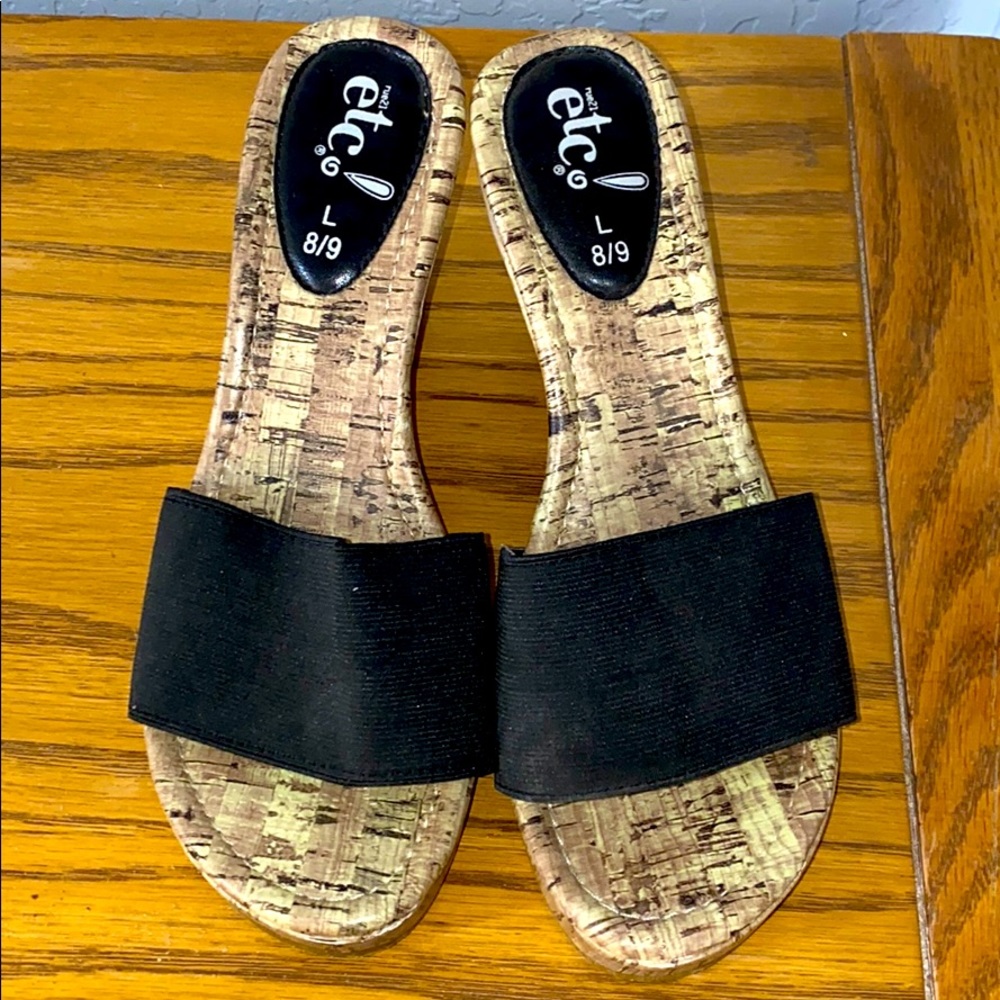 Rue 21 ETC wedge shoes size 8/9